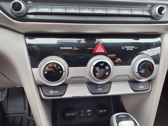 Used 2019 Hyundai Elantra SEL FWD image 28
