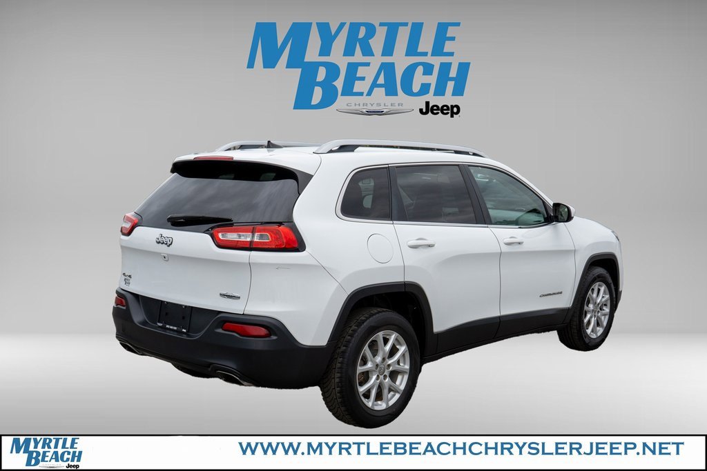 Used 2017 Jeep Cherokee Latitude w/ True North Edition image 6
