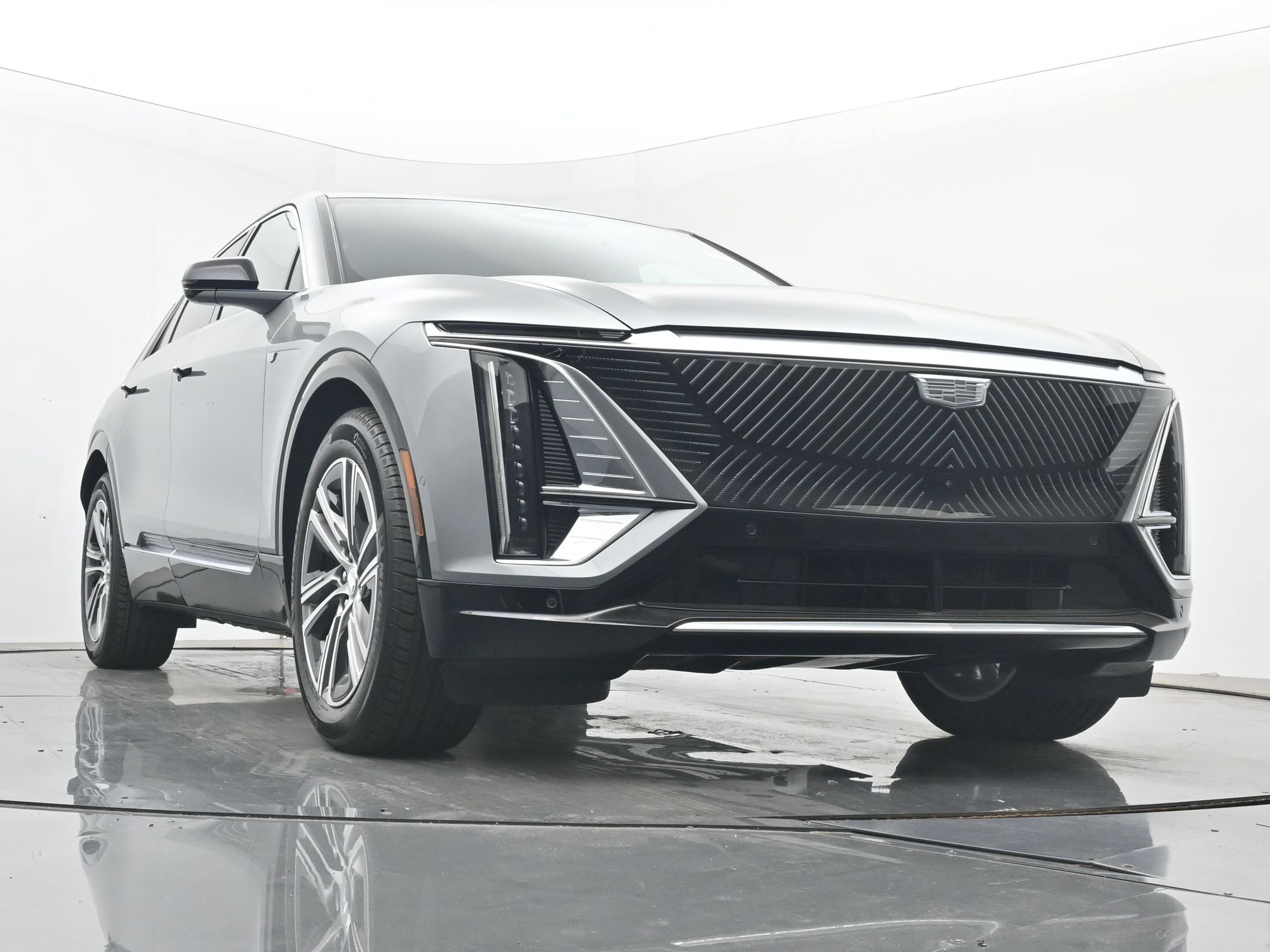 New 2026 Cadillac Lyriq Luxury AWD/4WD image 22