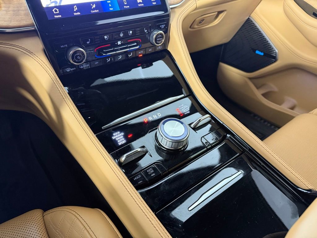 Used 2022 Jeep Grand Cherokee L Summit image 16