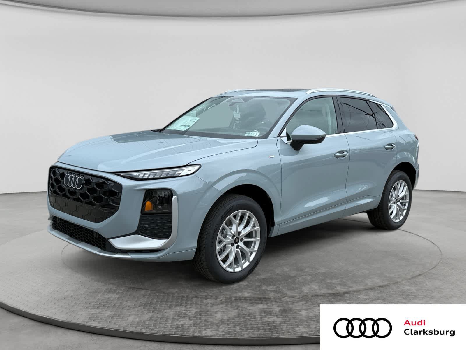 New 2026 Audi Q3 quattro 2.0T AWD/4WD image 1