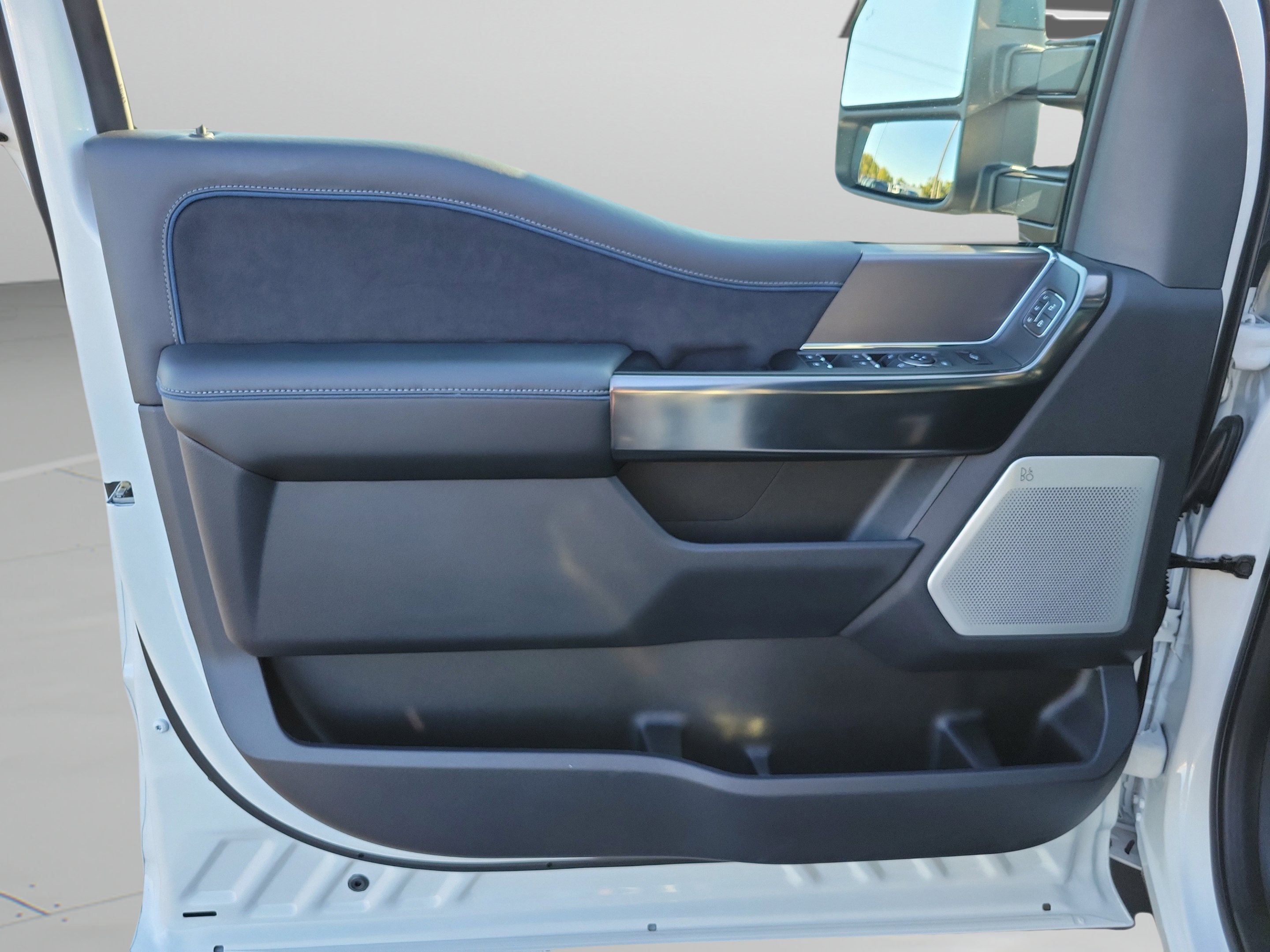 Used 2026 Ford F350 Platinum AWD/4WD image 18