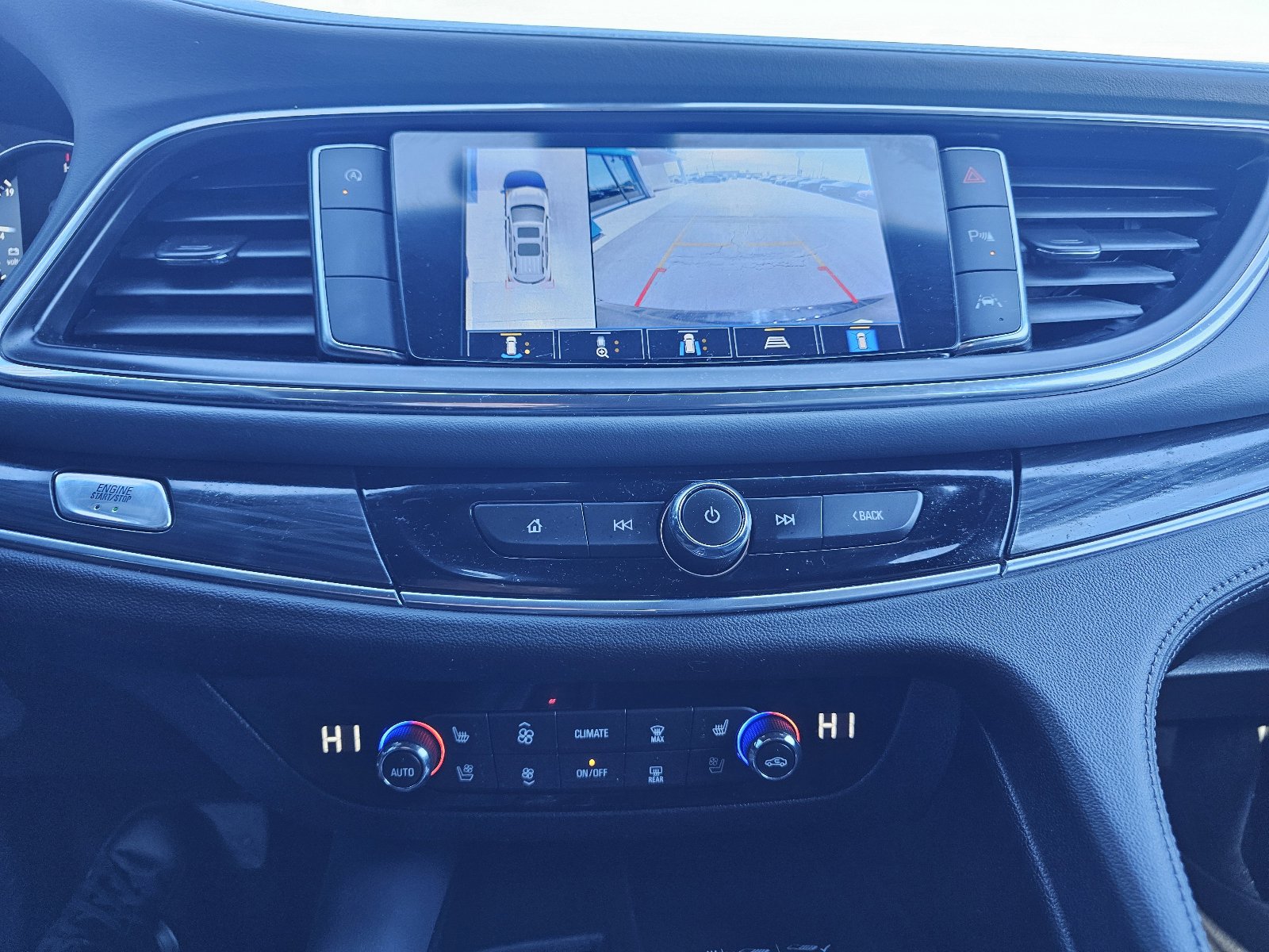 Used 2024 Buick Enclave Premium FWD image 17