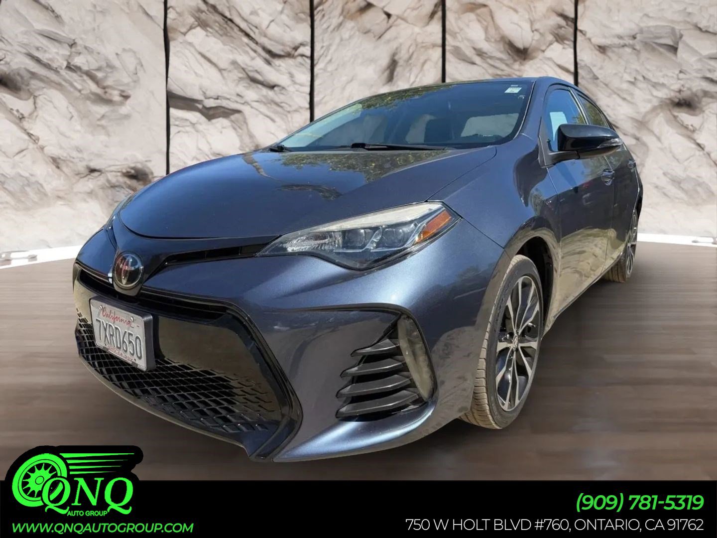 Used 2017 Toyota Corolla SE w/ SE Premium Package FWD image 1