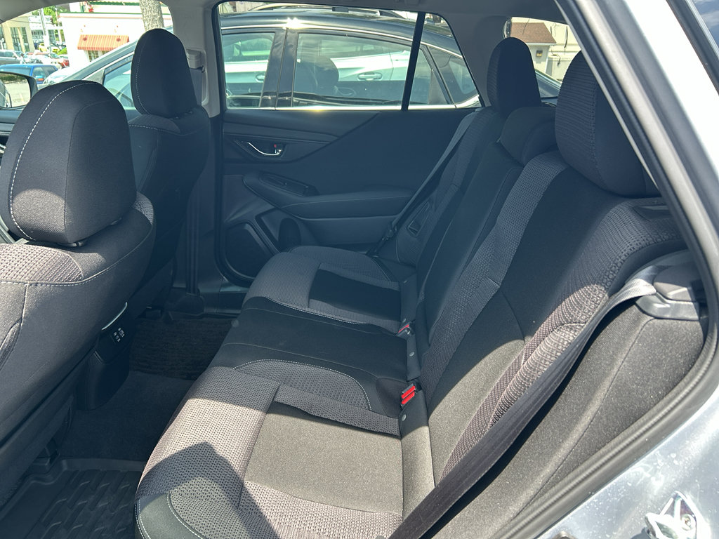 Used 2024 Subaru Outback Premium AWD/4WD image 8