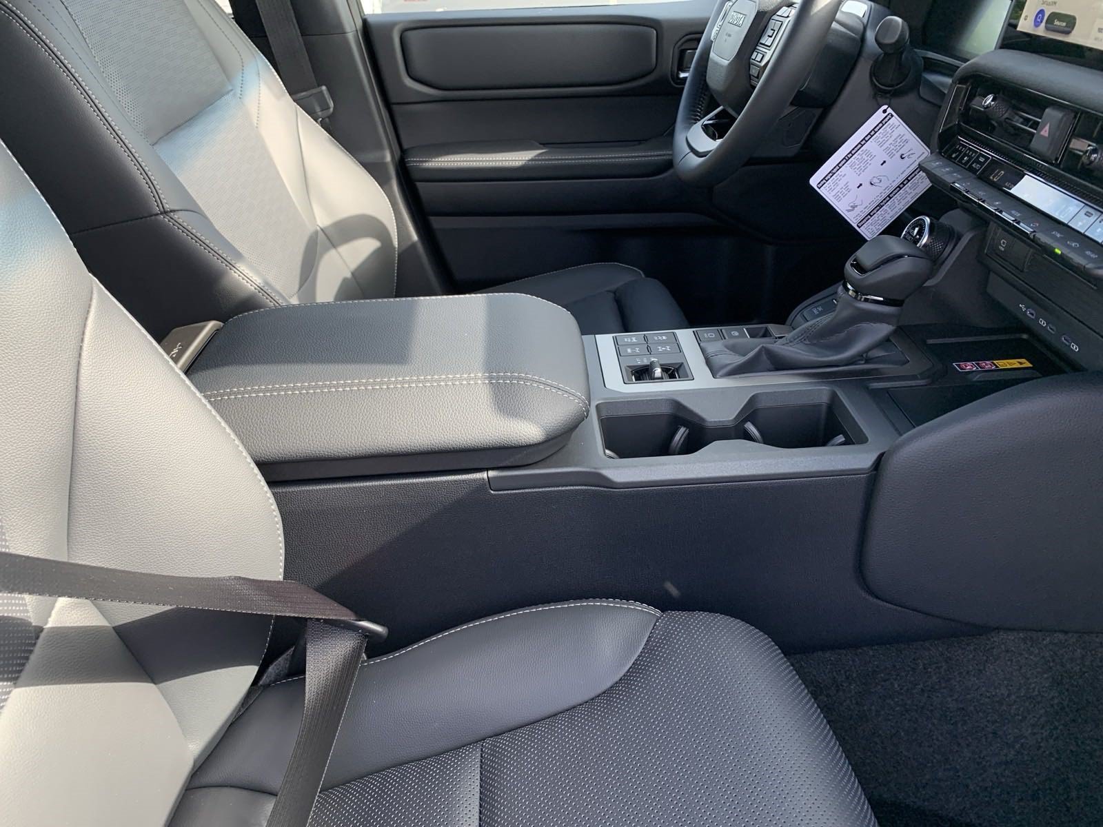 New 2024 Toyota Land Cruiser w/ Premium Package AWD/4WD image 35