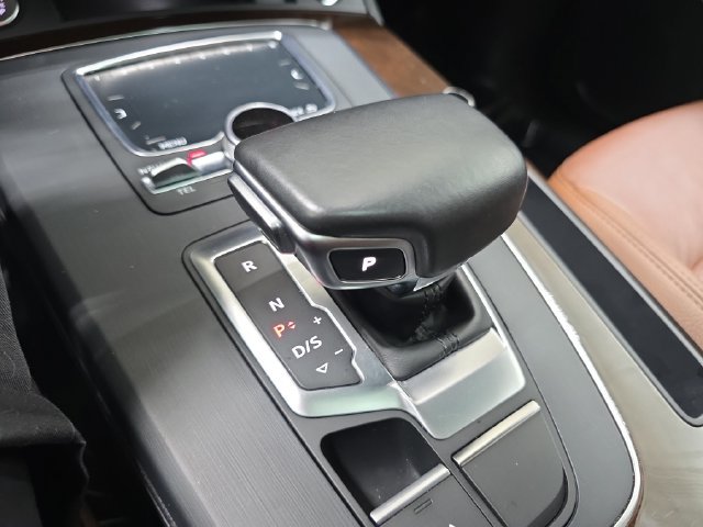Used 2018 Audi Q5 2.0T Premium Plus w/ Premium Plus Package AWD/4WD image 24