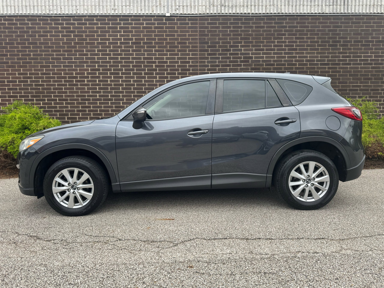 Used 2016 MAZDA CX-5 Sport image 2