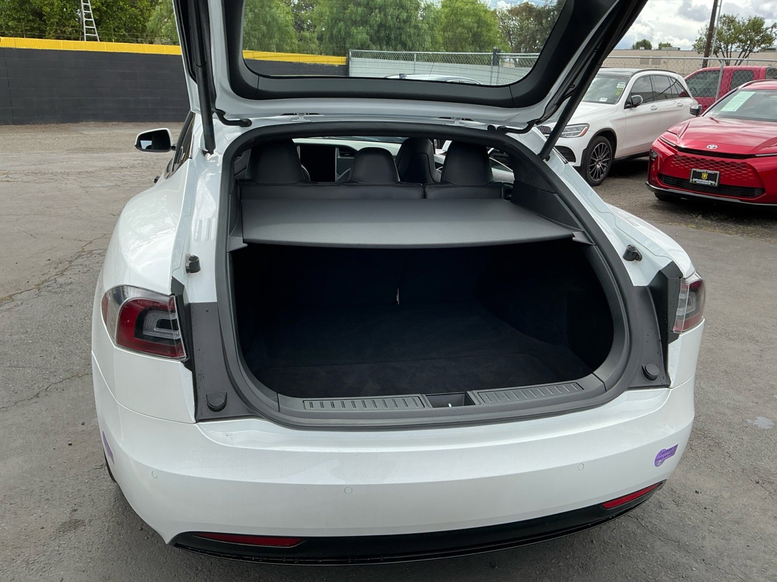 Used 2019 Tesla Model S 100D image 24