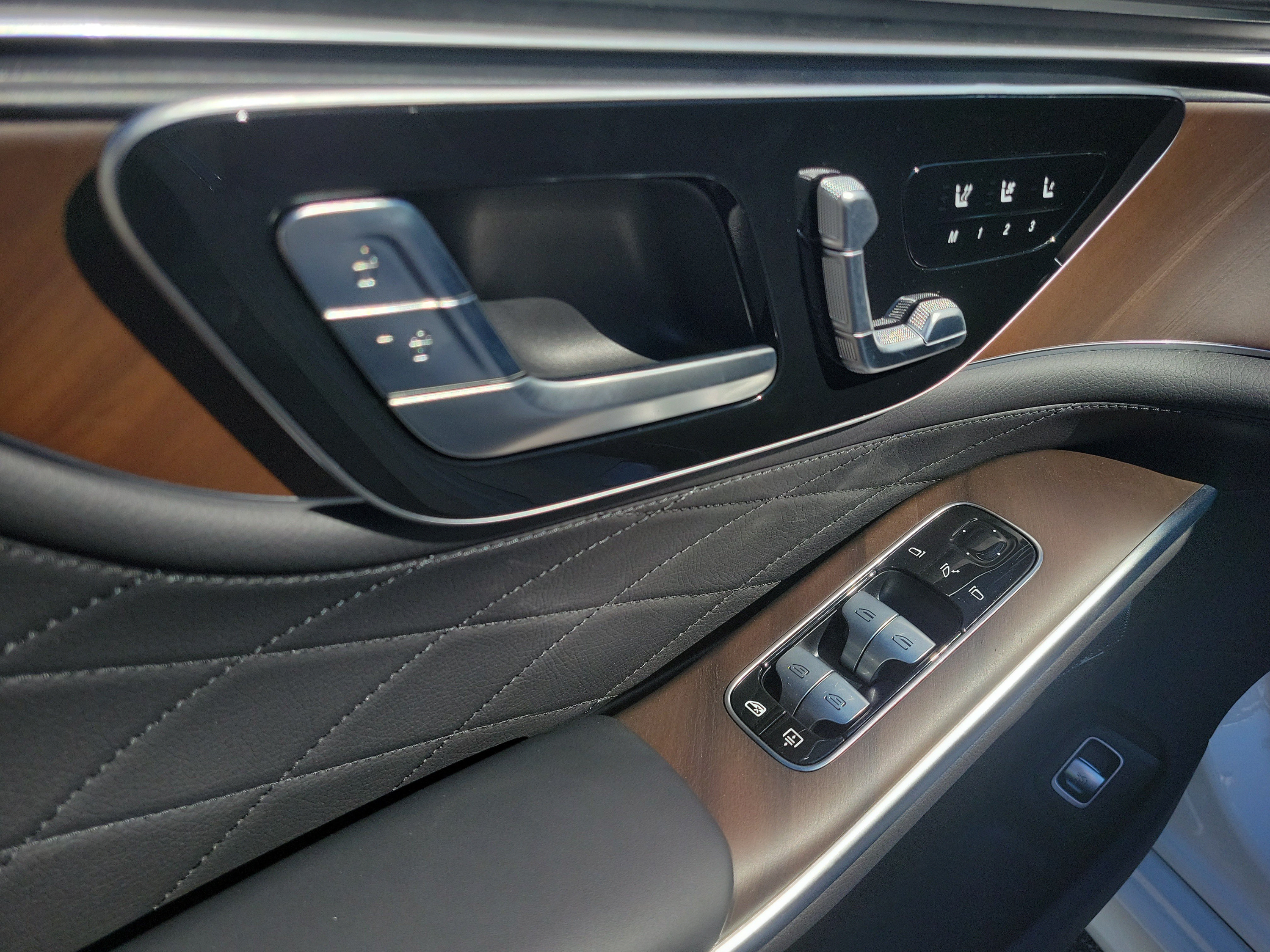 New 2027 Mercedes-Benz S 580 4MATIC Sedan image 17