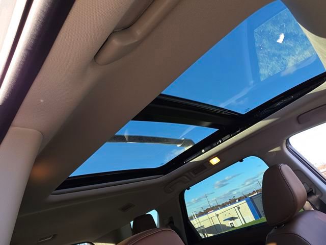 New 2025 Nissan Pathfinder Platinum w/ Cargo Package image 4