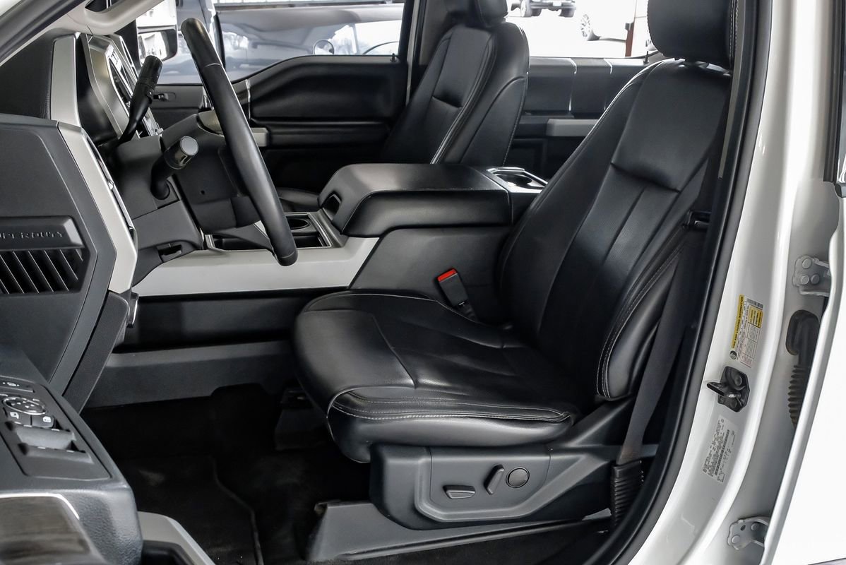 Used 2021 Ford F350 Lariat w/ Chrome Package image 29