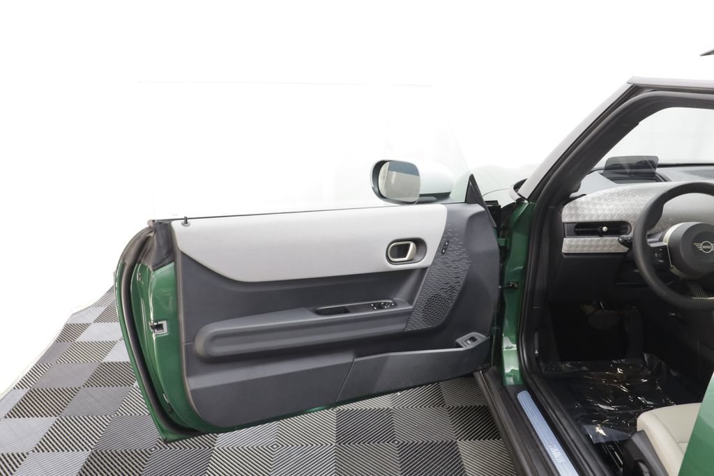 Certified 2026 MINI Cooper 2-Door Hardtop FWD image 5