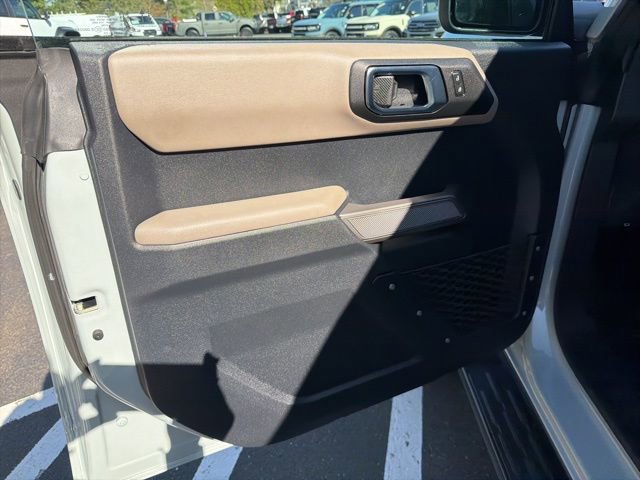 Used 2023 Ford Bronco Wildtrak AWD/4WD image 14