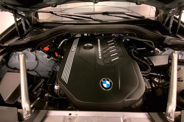 Certified 2024 BMW X4 M40i w/ Premium Package image 9