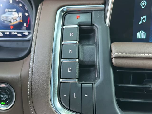 Used 2023 Chevrolet Tahoe High Country AWD/4WD image 33