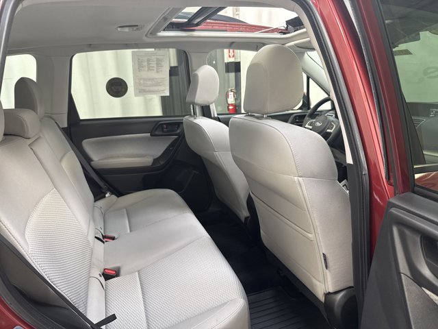 Used 2017 Subaru Forester 2.5i Premium w/ All-Weather Package AWD/4WD image 28