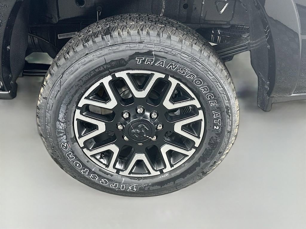 New 2025 RAM 3500 Limited w/ Towing Technology Group image 18