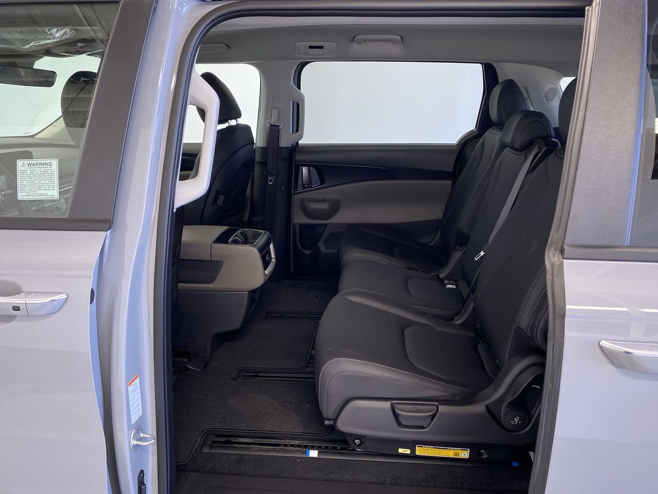 New 2027 Kia Carnival LXS FWD image 33