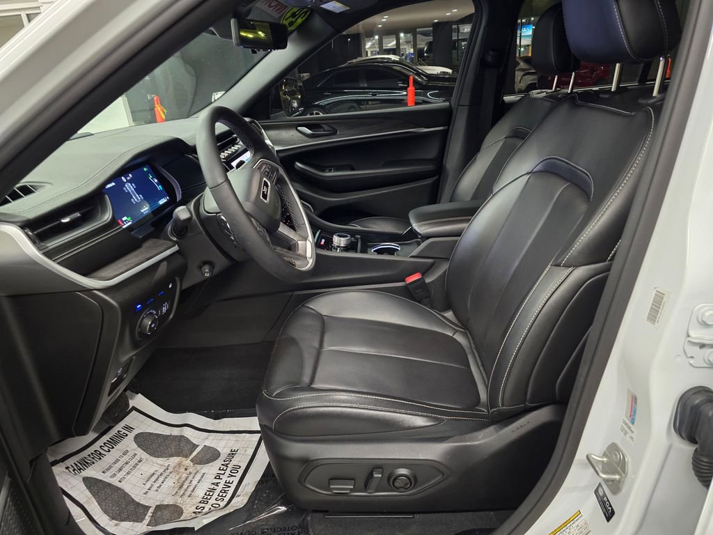 Used 2024 Jeep Grand Cherokee Limited 4xe image 20