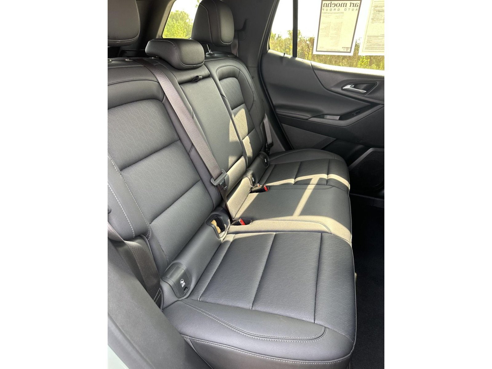 Certified 2025 Chevrolet Equinox LT w/ Convenience Package II FWD image 35