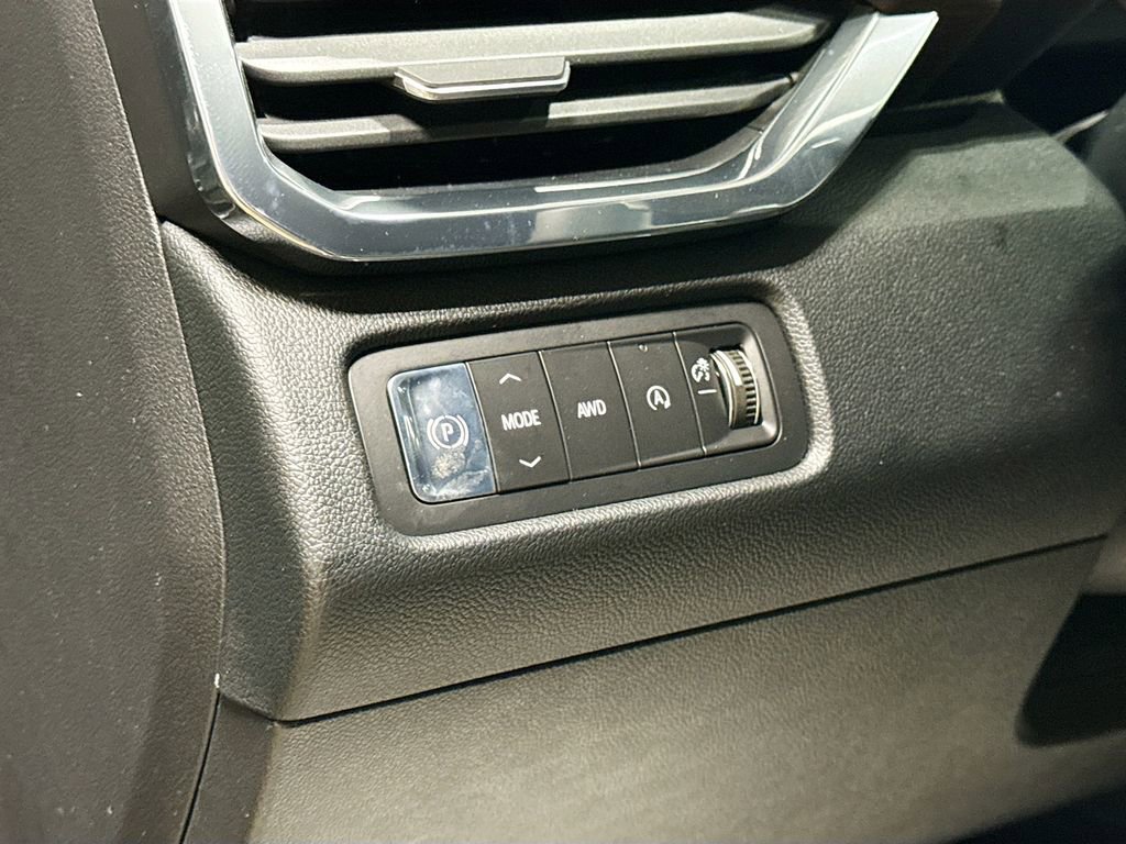 New 2026 GMC Acadia Denali w/ Super Cruise Package image 10