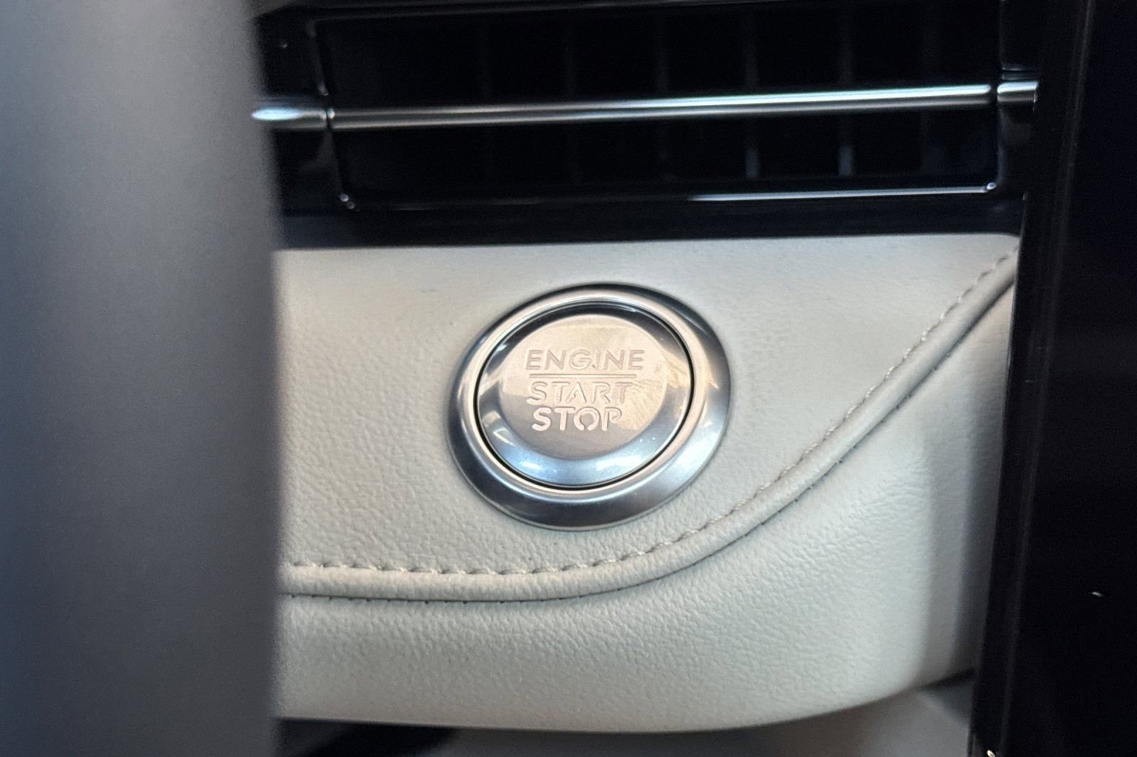 New 2026 Lincoln Nautilus Reserve AWD/4WD image 21