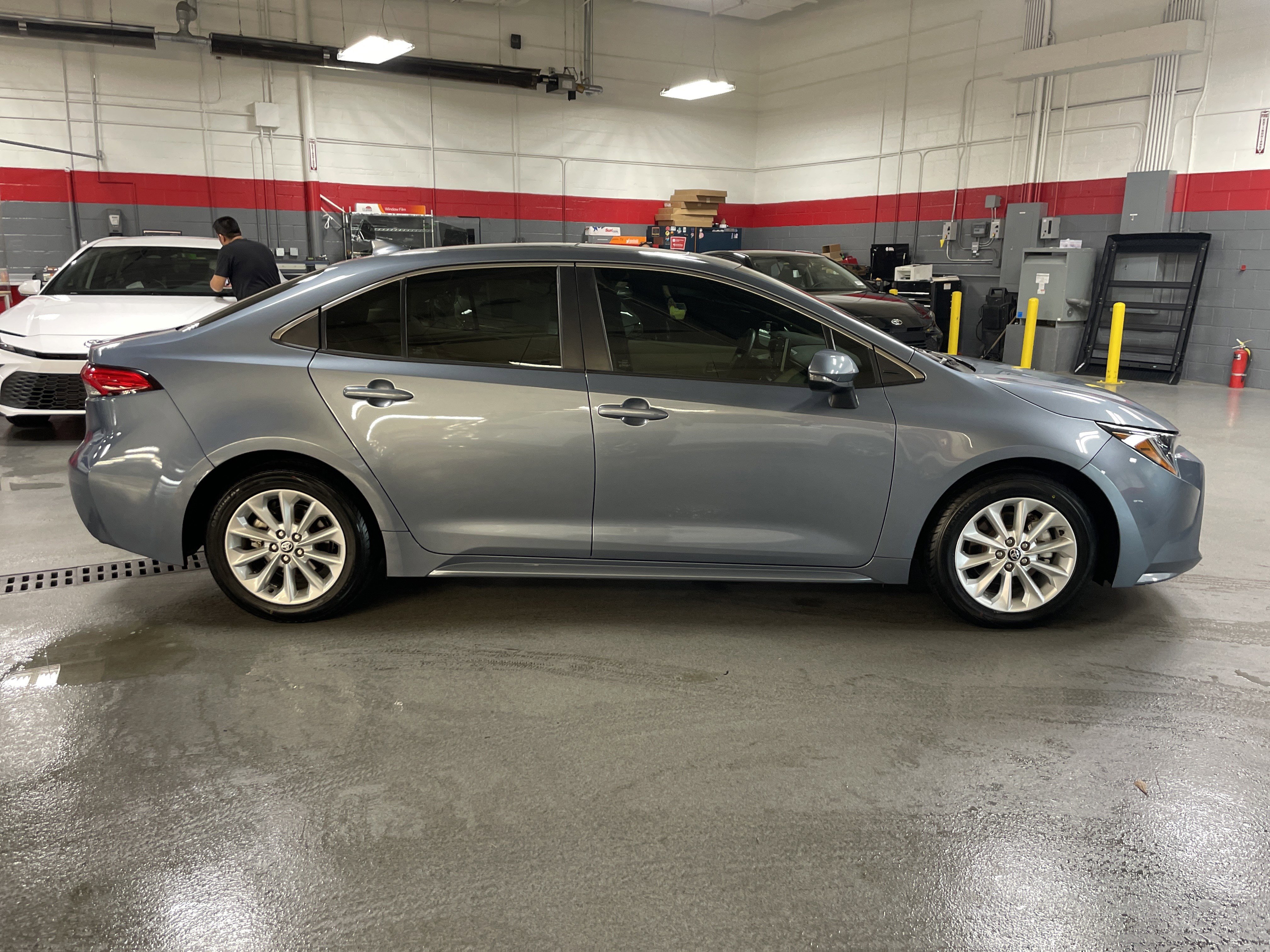 Used 2020 Toyota Corolla XLE image 11