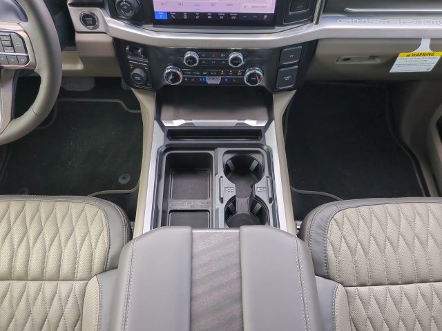 Used 2025 Ford F350 Platinum w/ Platinum Plus Package AWD/4WD image 19