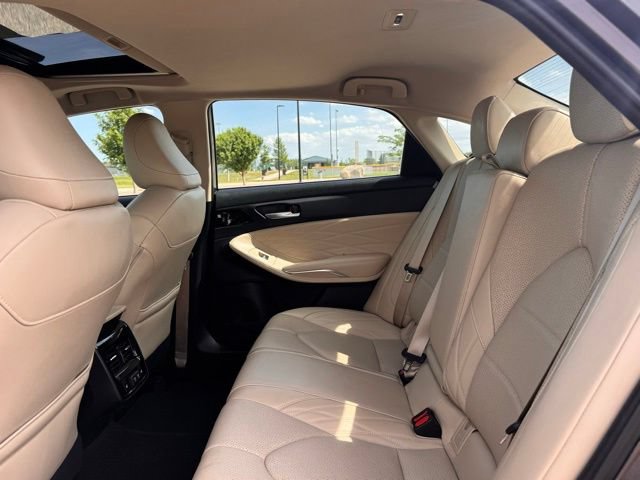 Used 2019 Toyota Avalon Limited w/ Advanced Safety Package FWD image 32