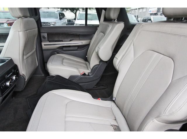 Used 2019 Ford Expedition Limited w/ Equipment Group 301A RWD image 11
