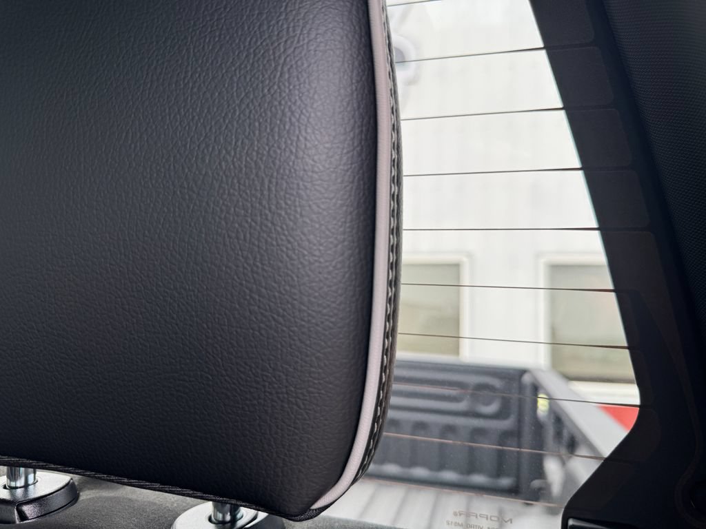 New 2026 RAM 2500 Laramie AWD/4WD image 39