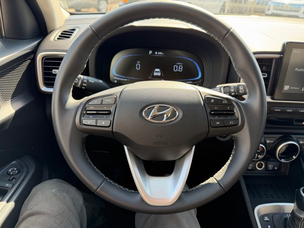 Certified 2026 Hyundai Venue SEL FWD image 24