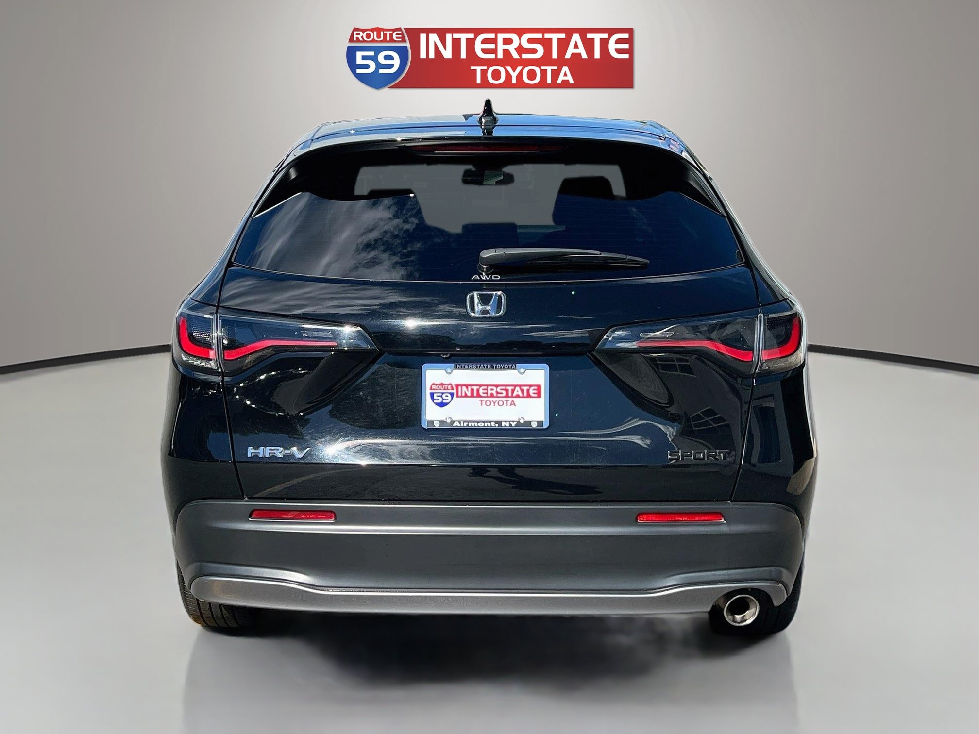 Used 2025 Honda HR-V Sport image 6