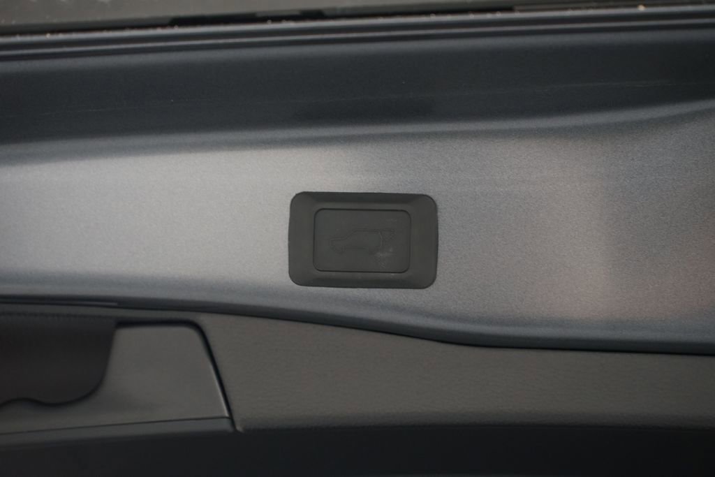 New 2025 Toyota RAV4 XLE image 35