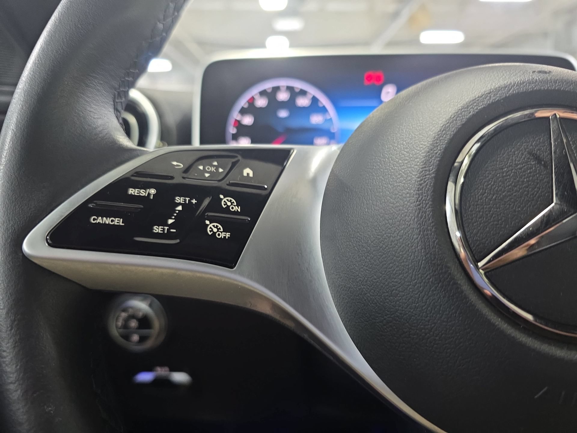 Certified 2025 Mercedes-Benz C 300 4MATIC Sedan image 17