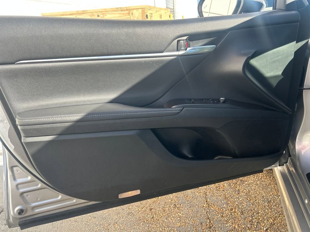Used 2024 Toyota Camry XSE image 6