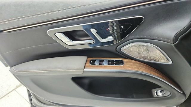 Used 2022 Mercedes-Benz EQS 450+ Sedan image 34