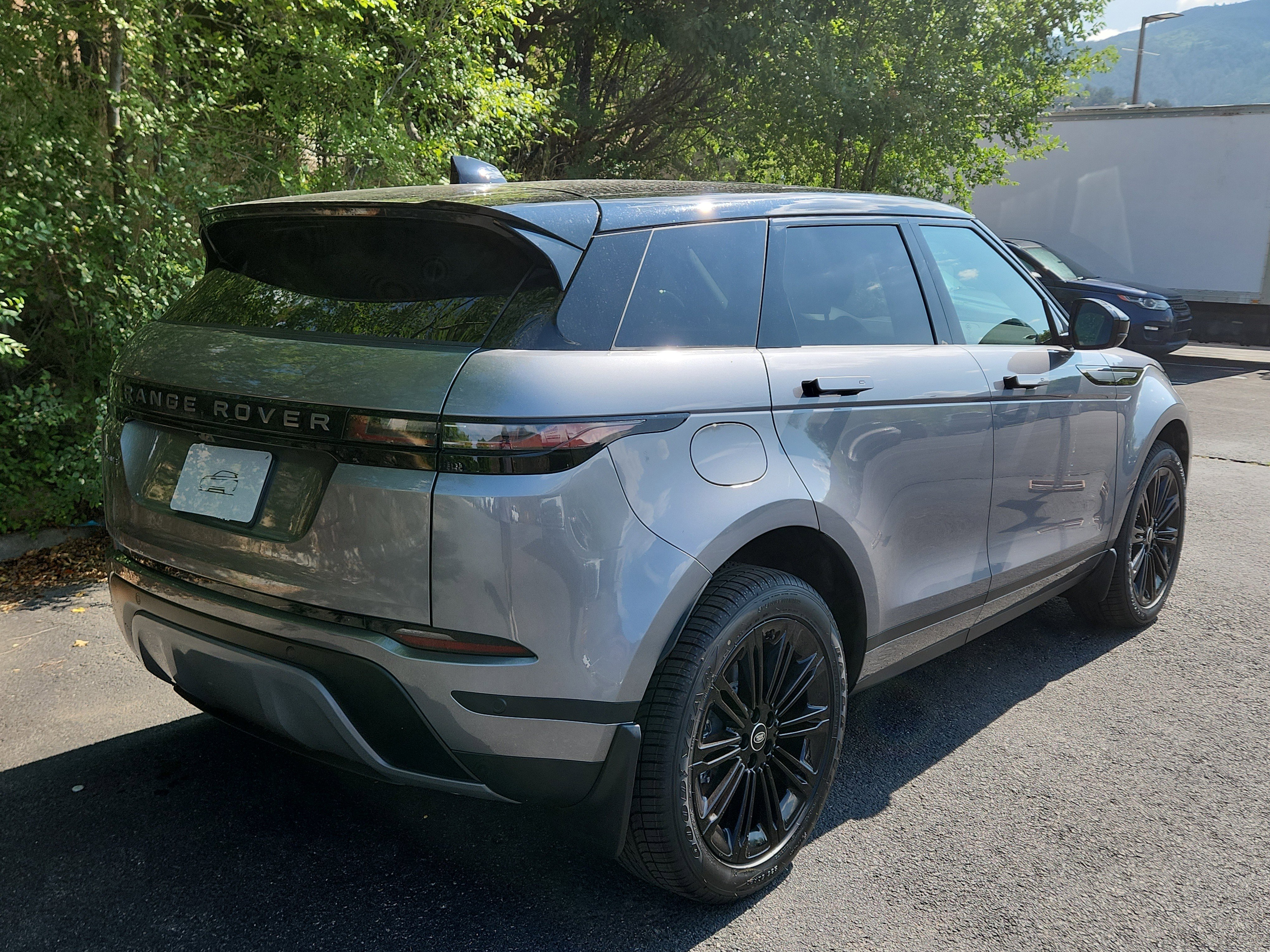 New 2026 Land Rover Range Rover Evoque S image 3