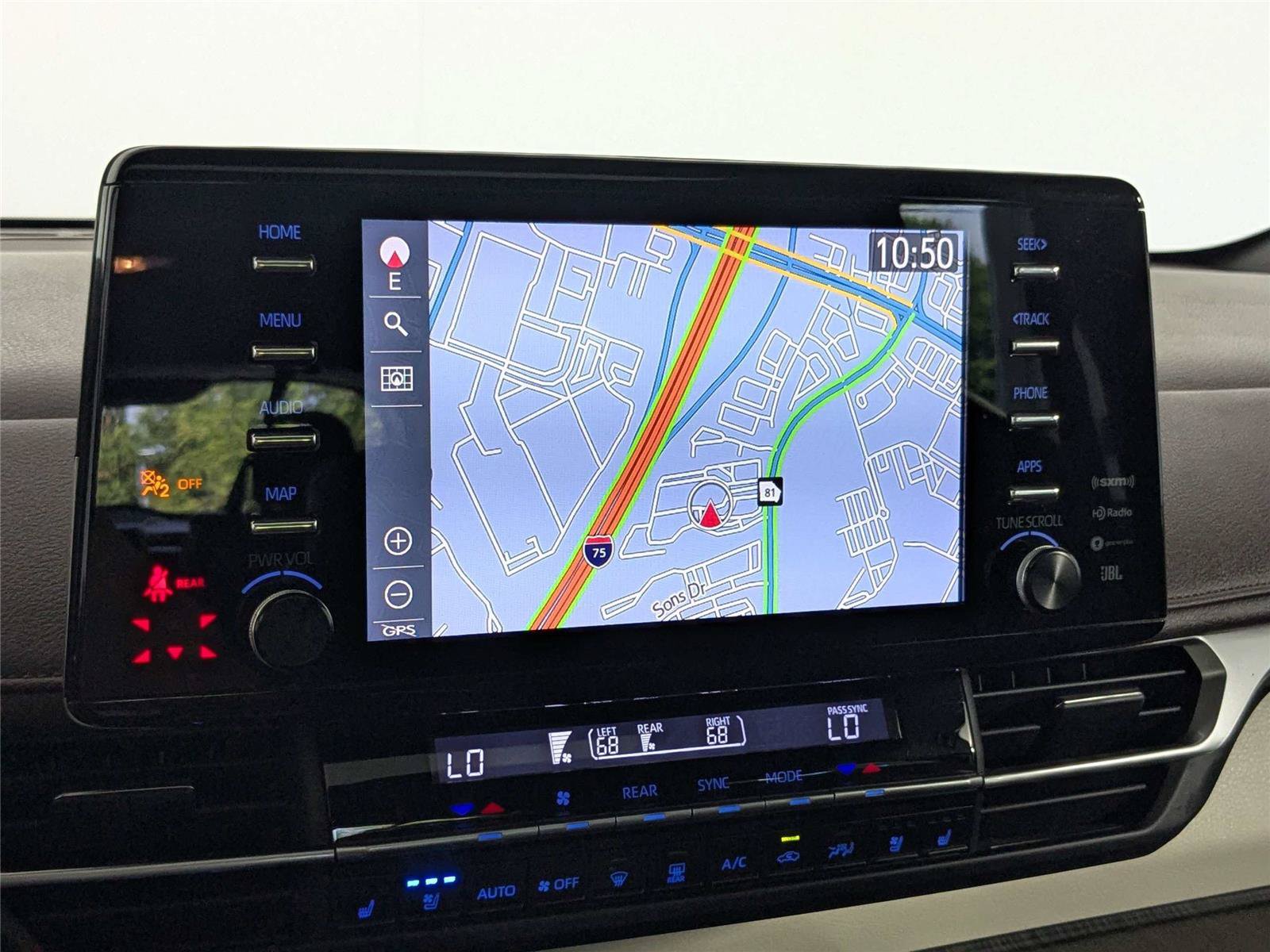 Certified 2022 Toyota Sienna Platinum FWD image 24