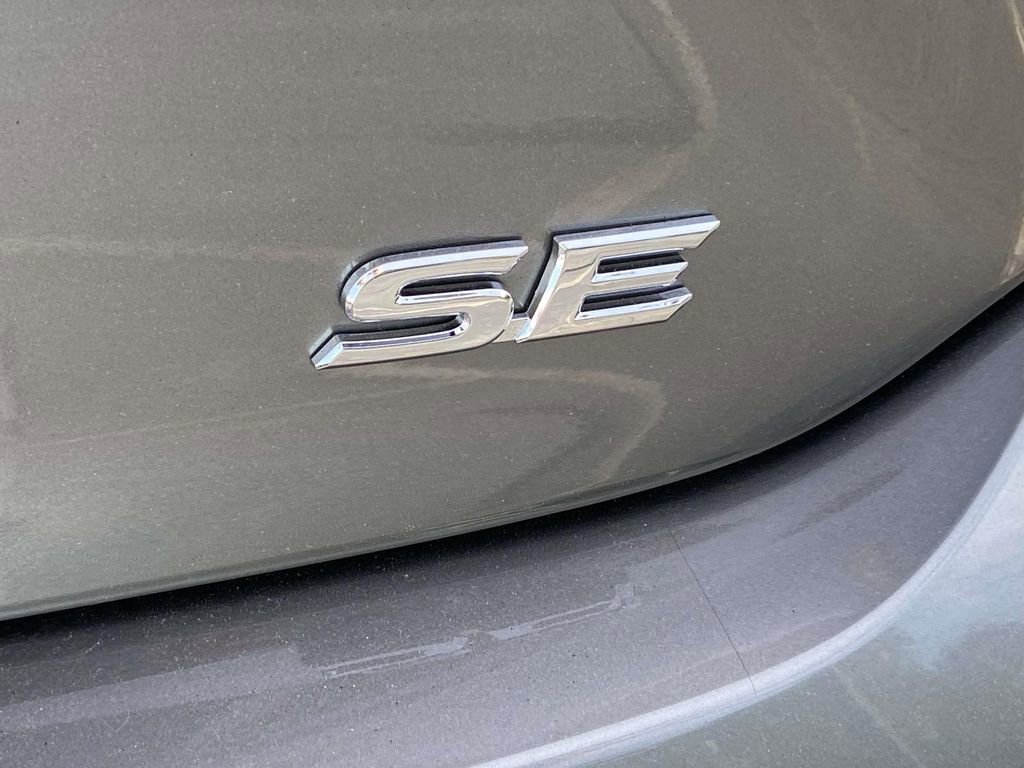 New 2026 Toyota Camry SE image 12