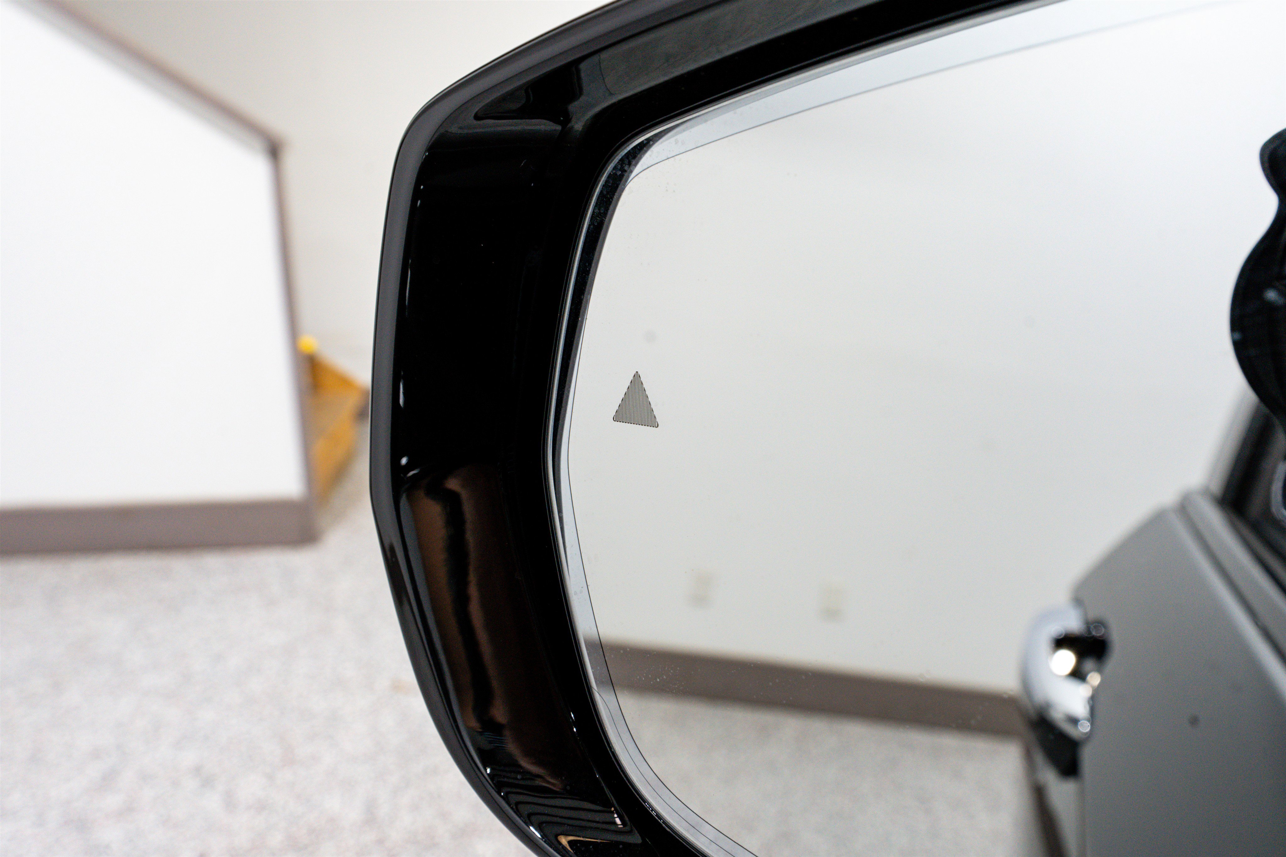 Used 2023 Jeep Grand Cherokee Overland w/ Advanced Protech Group III image 13