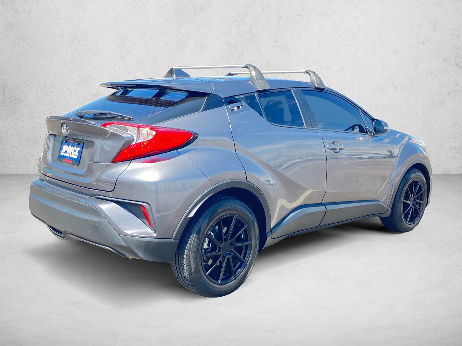Used 2021 Toyota C-HR LE FWD image 5