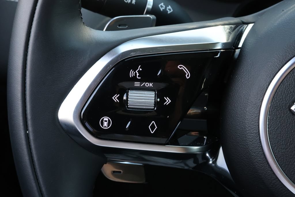 Used 2026 Jaguar F-PACE R-Dynamic S AWD/4WD image 19