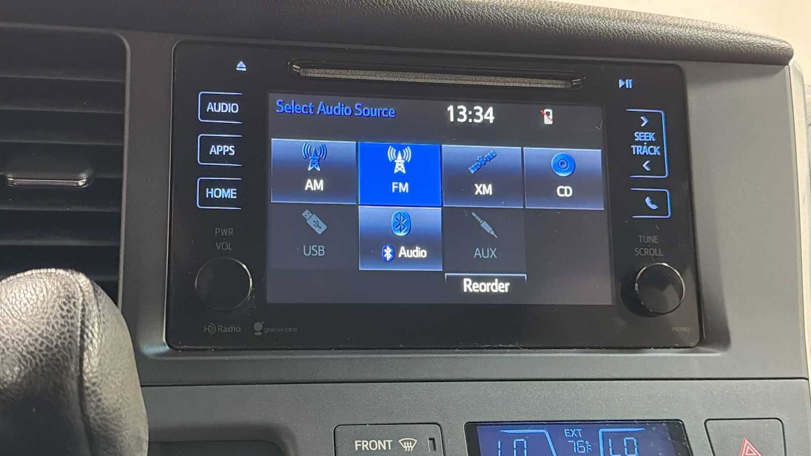 Used 2015 Toyota Sienna LE FWD image 18