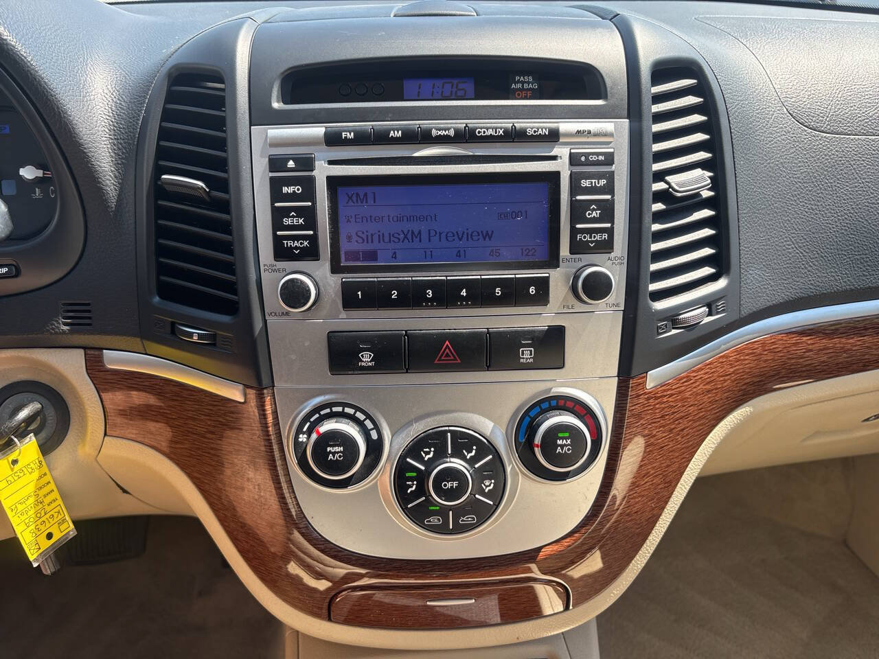 Used 2009 Hyundai Santa Fe GLS FWD image 12