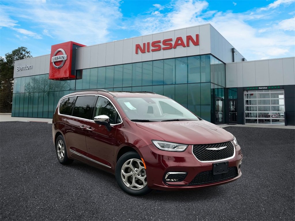 Used 2023 Chrysler Pacifica Limited