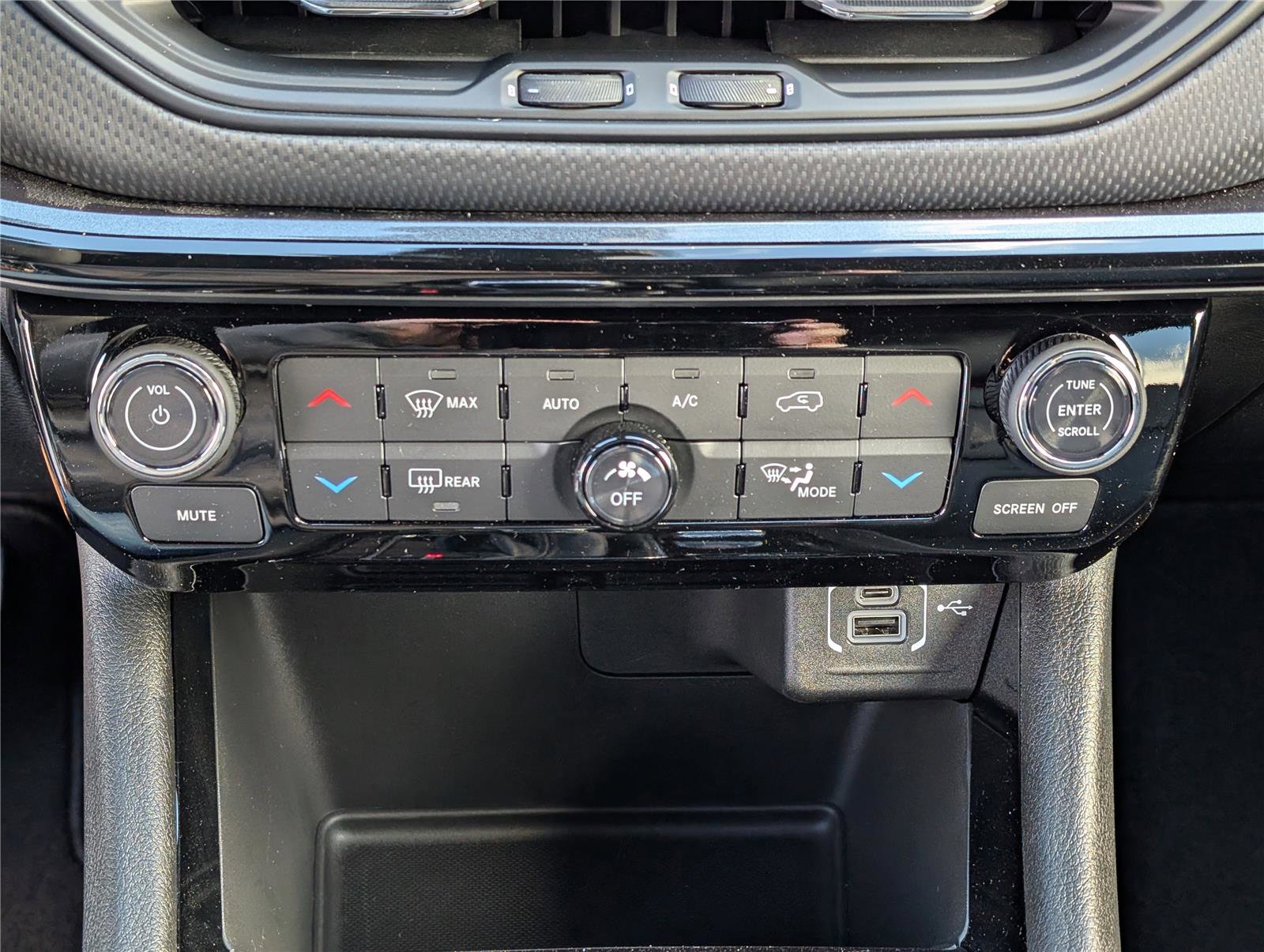 New 2026 Jeep Compass Limited w/ Sun, Sound & Navigation Group image 22