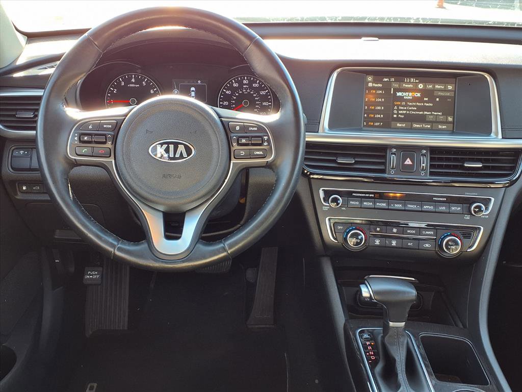 Used 2017 Kia Optima EX image 5