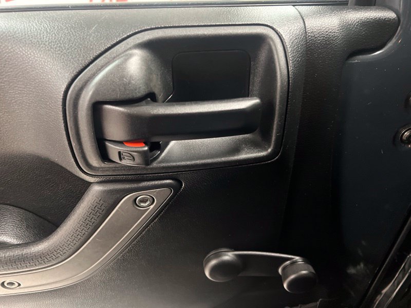 Used 2017 Jeep Wrangler Unlimited Sport w/ Mopar Black Appearance Group AWD/4WD image 19